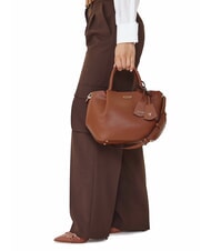 GUESS AMORETTE Geantă de m&acirc;nă cu curea de umăr COGNAC - Genți femei - 5