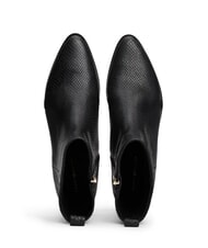 TOMMY HILFIGER LOW COWBOY Ghete cu v&acirc;rf ascuțit din piele imprimată negru - Pantofi femei - 3