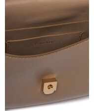 CALVIN KLEIN HARDWARE MONOGRAM Geantă de umăr mini taupe de deșert - Genți femei - 4