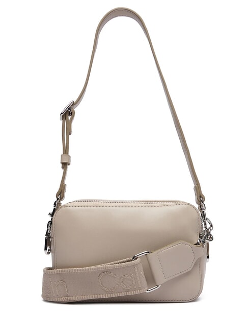 SIGNATURE LOGO STRAP Geantă cu funcție dublă pentru cameră taupe de deșert - Genți femei