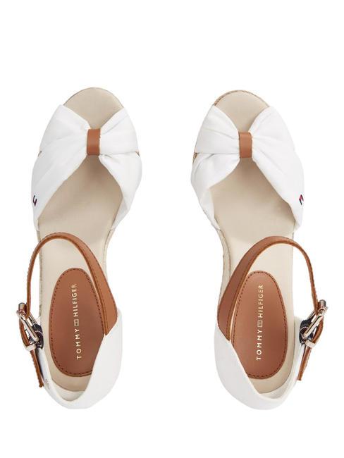 BASIC BASIC Sandale cu v&acirc;rful &icirc;nalt ecru - Pantofi femei