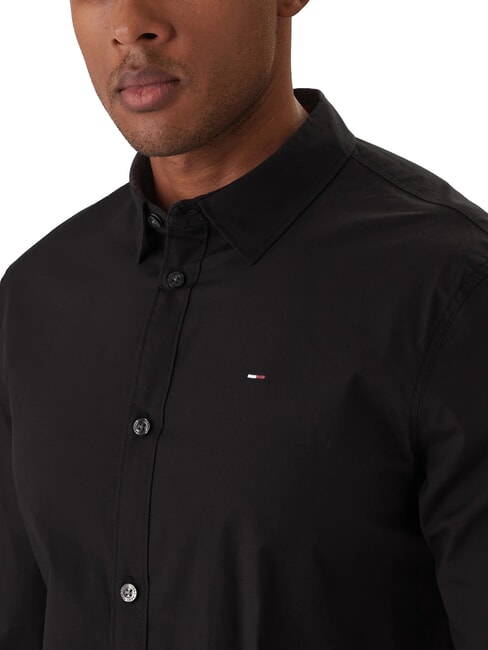 TH JEANS Cămașă cu m&acirc;necă lungă, croială slim fit Tommy Black - Cămăși pentru bărbați