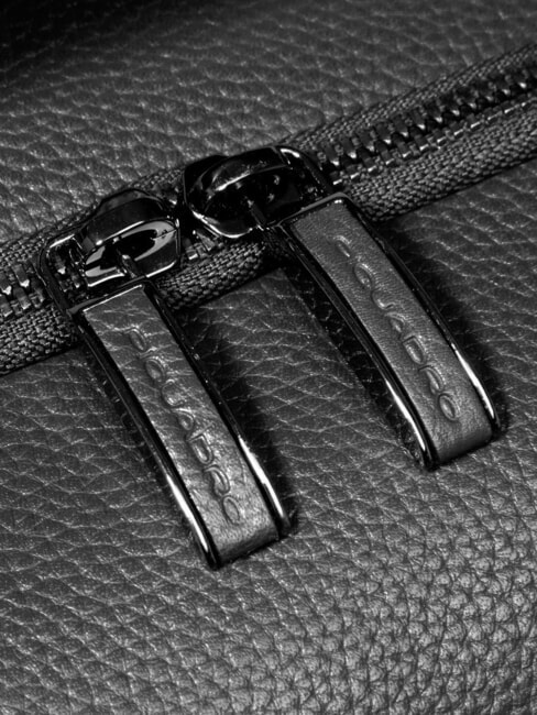 MODUS RESTYLING Rucsac cu &icirc;nchidere cu amprentă negru - Rucsacuri pentru laptop