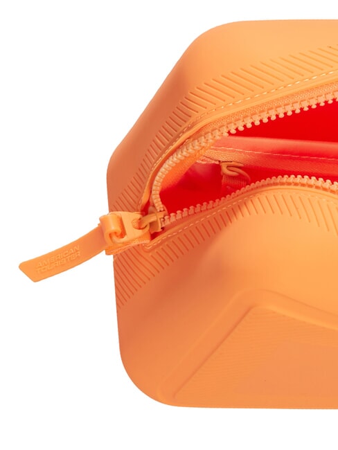 URBAN GROOVE Frumusețe din silicon papaya pop - Truse de toaletă