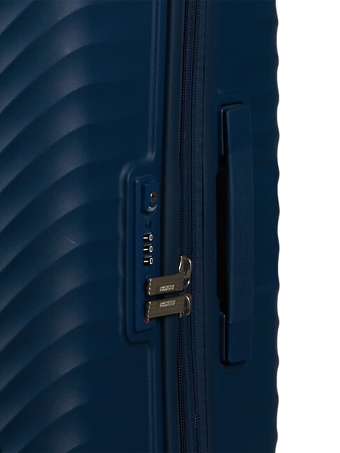 DIABLAST Cărucior mediu, extensibil, cu &icirc;ncuietoare TSA albastru &icirc;nchis - Trolere rigide