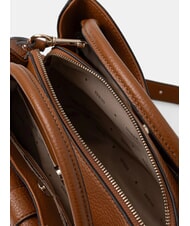 GUESS JESSA Geantă de m&acirc;nă, cu curea de umăr geanta albury caramel - Genți femei - 4