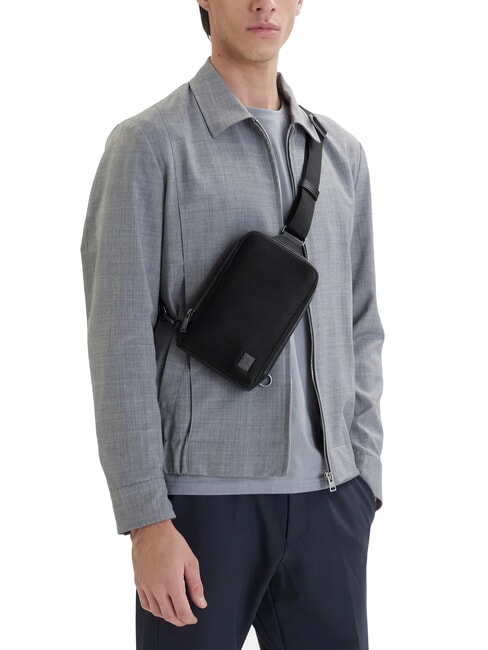 HARDWARE EMBLEM Geantă de umăr pe negru - Genți de umăr bărbați