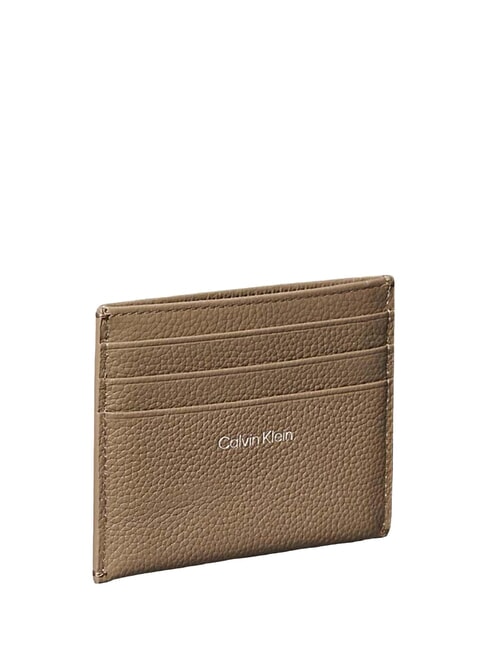 HARDWARE EMBLEM PEBB Portcard plat din piele taupe de deșert - Portofele femei