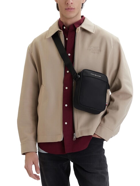 TH REPREVE Geantă din poliester reciclat negru - Genți de umăr bărbați