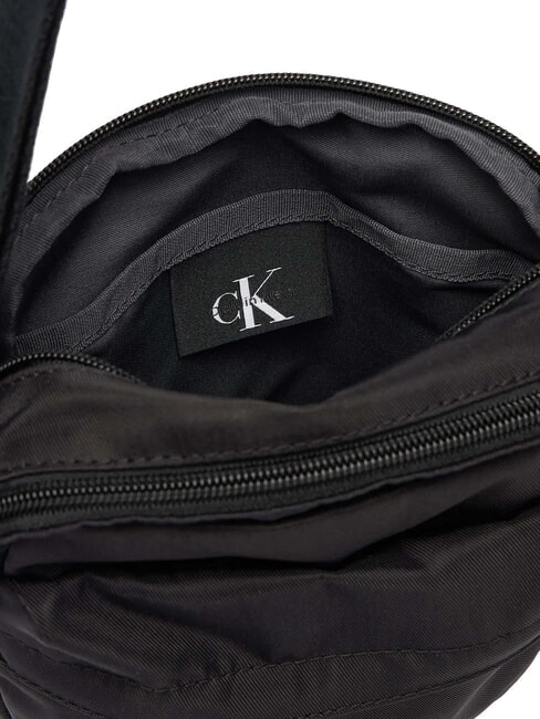 BOLD LOGO NYLON Geantă de umăr pe negru - Genți de umăr bărbați