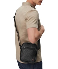 TOMMY HILFIGER TH EMBOSSED FLAG Poșetă mică negru - Genți de umăr bărbați - 2
