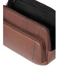 PIQUADRO CRONUS Trusă de frumusețe din piele BROWN - Truse de toaletă - 4