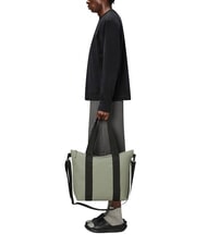 RAINS TOTE BAG MINI Geanta impermeabila derivă - Genți femei - 3