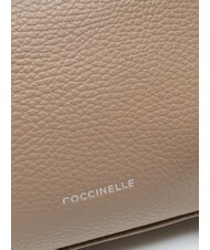 COCCINELLE AGATEA Geantă de umăr, piele taupe cald - Genți femei - 3