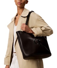CALVIN KLEIN BOLD CK Geantă de cumpărături, geantă de umăr pe negru - Genți femei - 2