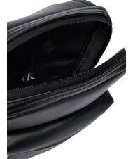 CALVIN KLEIN BOLD LOGO WEBBING Geantă de umăr pe negru - Genți de umăr bărbați - 4
