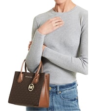 MICHAEL KORS MERCER Geantă messenger cu curea de umăr - Genți femei