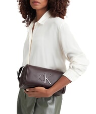 CALVIN KLEIN BOLD CK Geantă de m&acirc;nă, cu curea de umăr caramel - Genți femei - 2