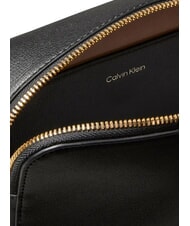 CALVIN KLEIN EMBOSSED LOGO Geantă de umăr mini pe negru - Genți femei - 4