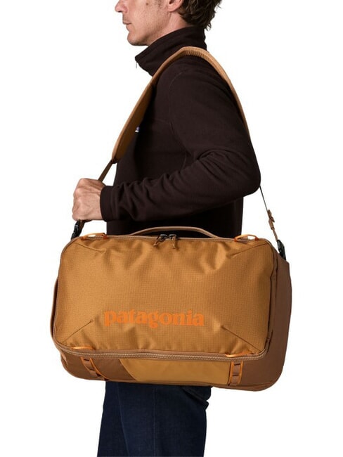 BLACK HOLE&reg; Mini MLC&trade; Rucsac transformabil &icirc;ntr-o geantă duffle de 30L scorțișoară maro - Rucsacuri pentru școală și timp liber