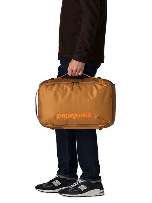 BLACK HOLE&reg; Mini MLC&trade; Rucsac transformabil &icirc;ntr-o geantă duffle de 30L scorțișoară maro - Rucsacuri pentru școală și timp liber