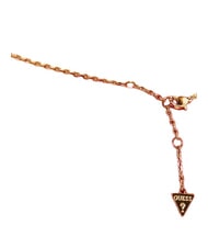 GUESS STYLISH GUESS Colier, formă de monedă cu logo aur galben - Lănțișoare - 3
